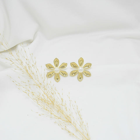 ARETES CHUNKY GOLD BEGONIA