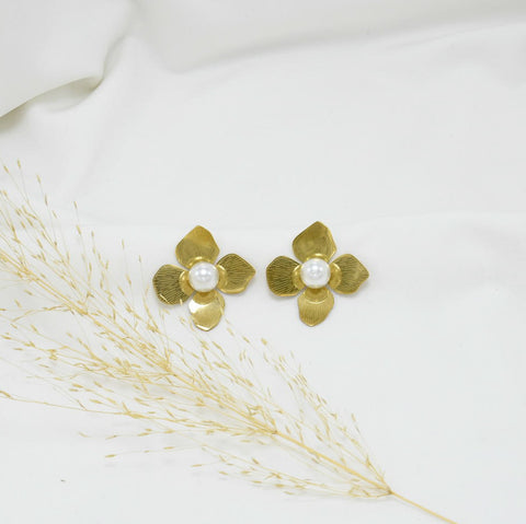 ARETES CHUNKY GOLD FLORECITAS