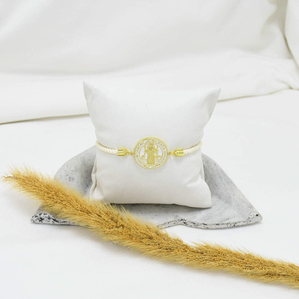 PULSERA DE HILO CREMA SAN BENITO I
