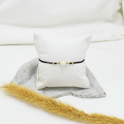 PULSERA DE HILO BLACK PEARL