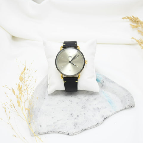 RELOJ VARONIL SILVER Q&Q FABRICIO