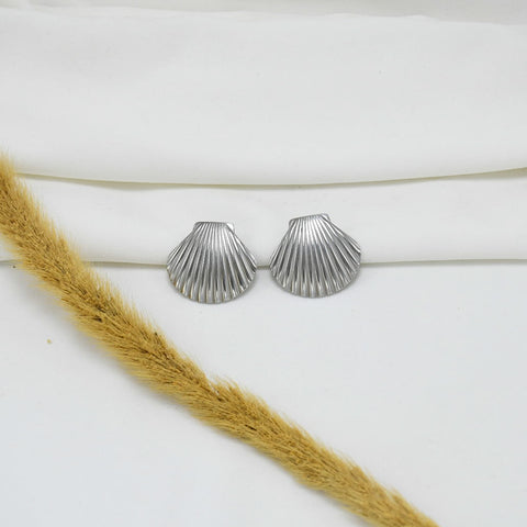ARETES CHUNKY SILVER TIANA