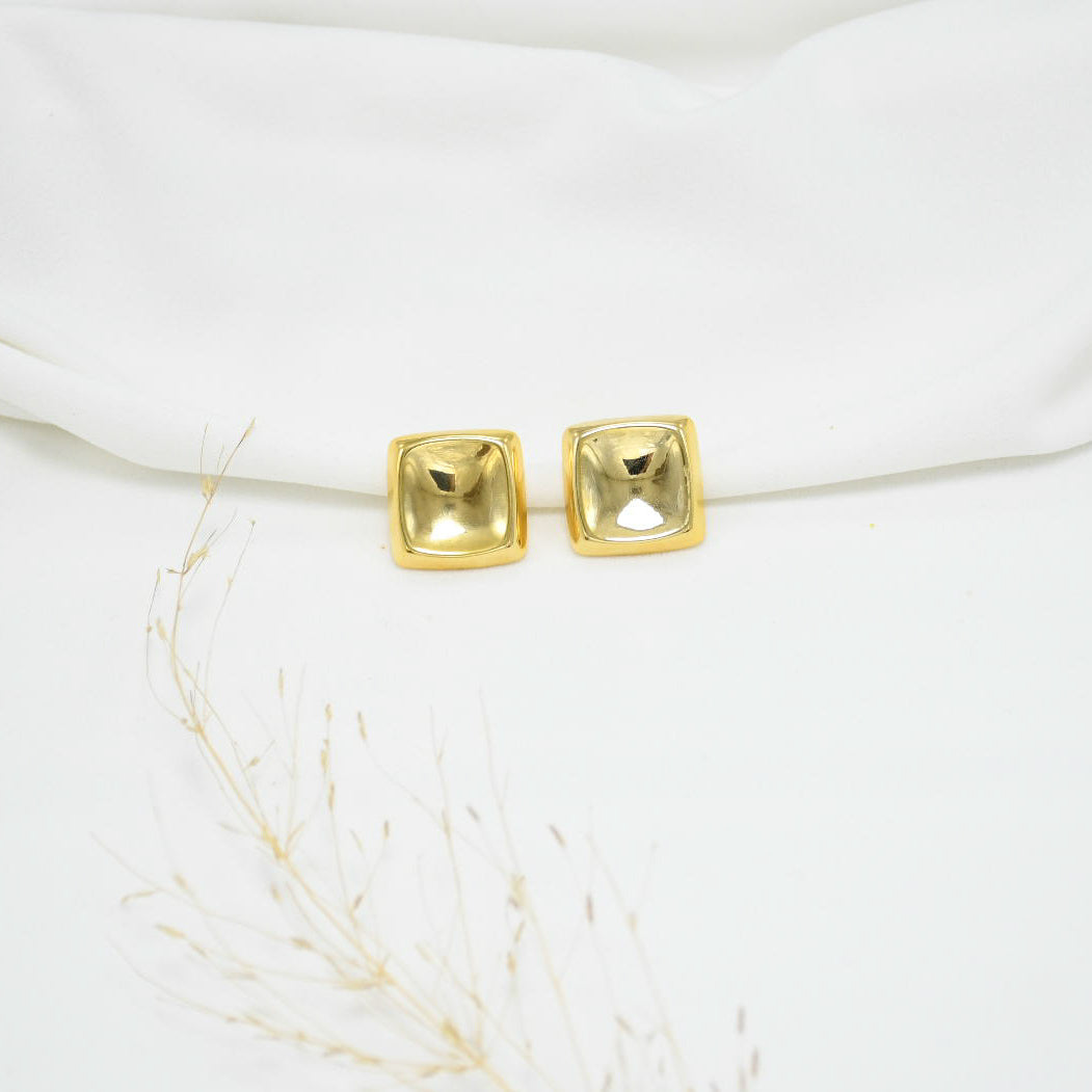 ARETES CHUNKY GOLD CAROLA