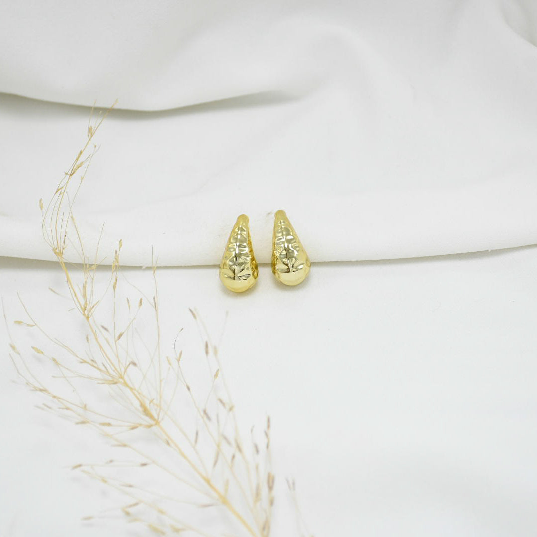 ARETES CHUNKY GOLD GOTAS