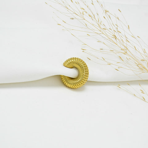 EARCUFF CHUNKY GOLD IRENE