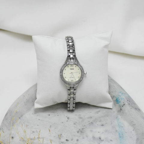RELOJ DE MUJER Q&Q CARMEN