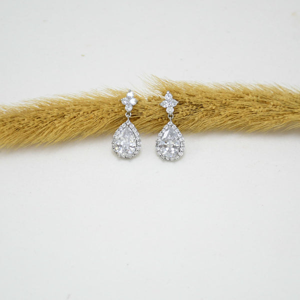 ARETES FEST SILVER ISABEL