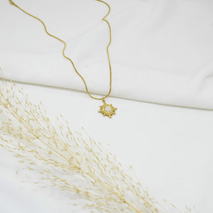 COLLAR GOLD STARS LOVE