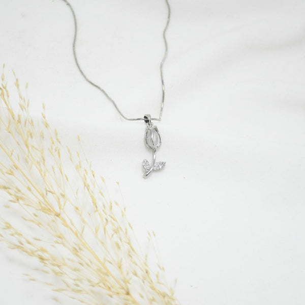 COLLAR SILVER TULIPÁN