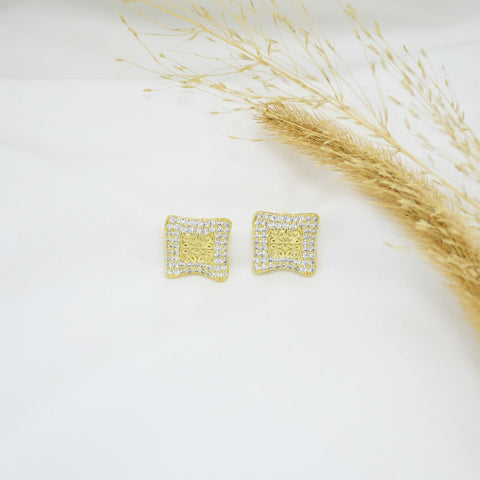 ARETES CHUNKY GOLD LOW